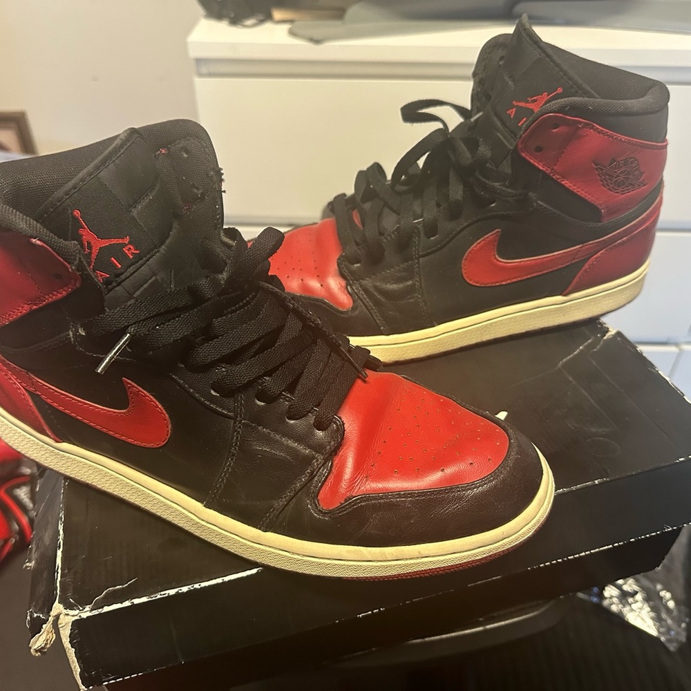 Nike Air Jordan Bred 1s Size 13 US Men